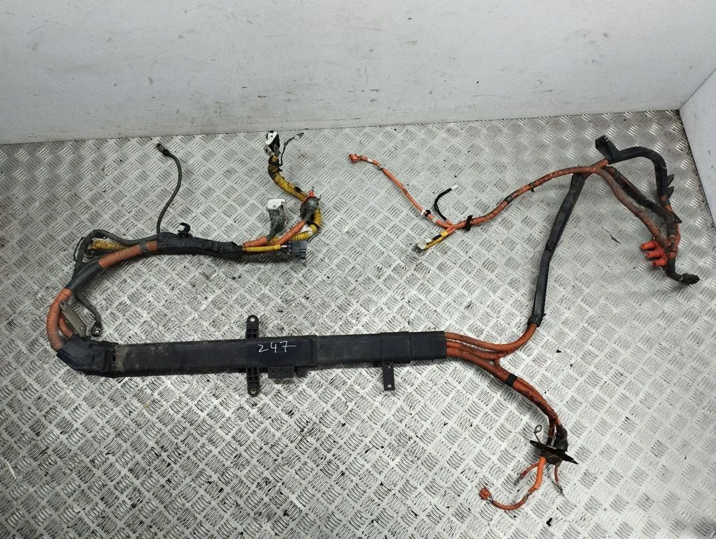 Positive cable (battery)