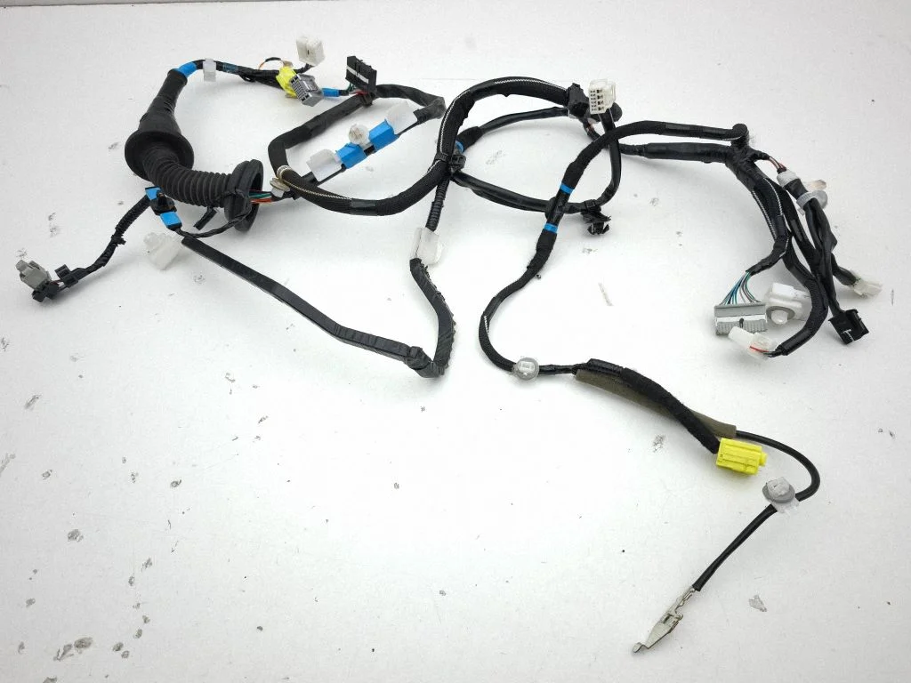 Esiukse juhtmestik – Lexus NX (2014-2021)