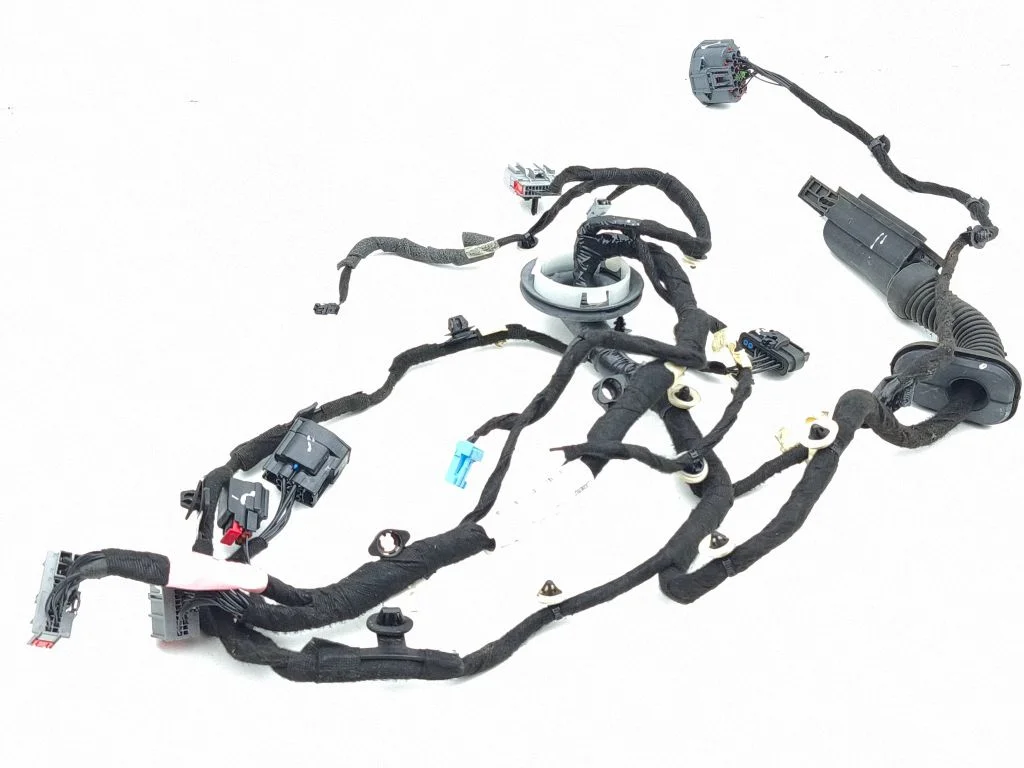 Esiukse juhtmestik K8D214630AND