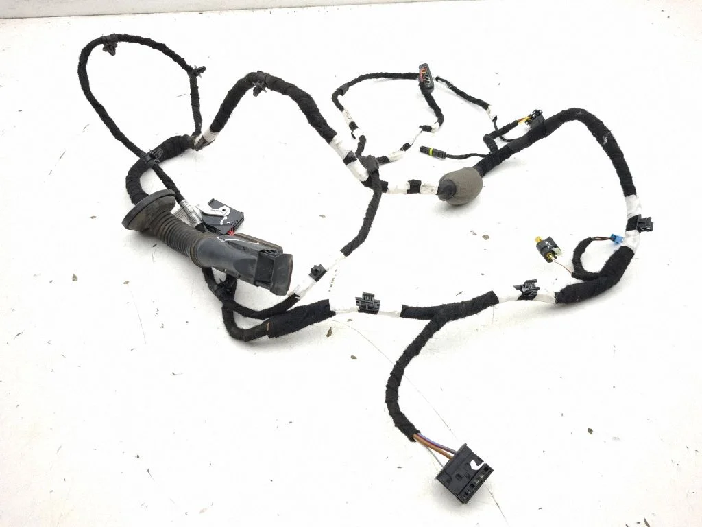 Esiukse juhtmestik 5A20672