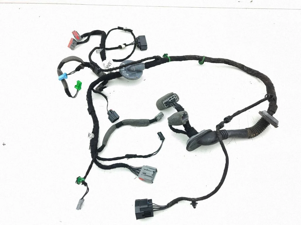 Esiukse juhtmestik – Land Rover Evoque I (2011-2018)