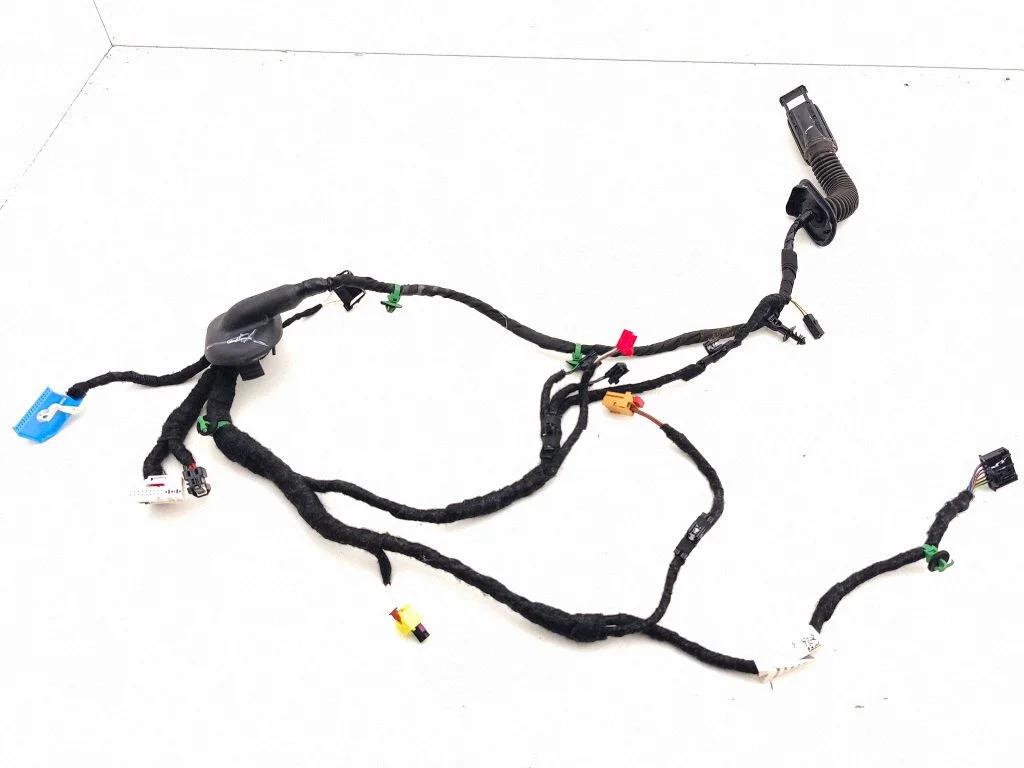 Esiukse juhtmestik TAB016130AH