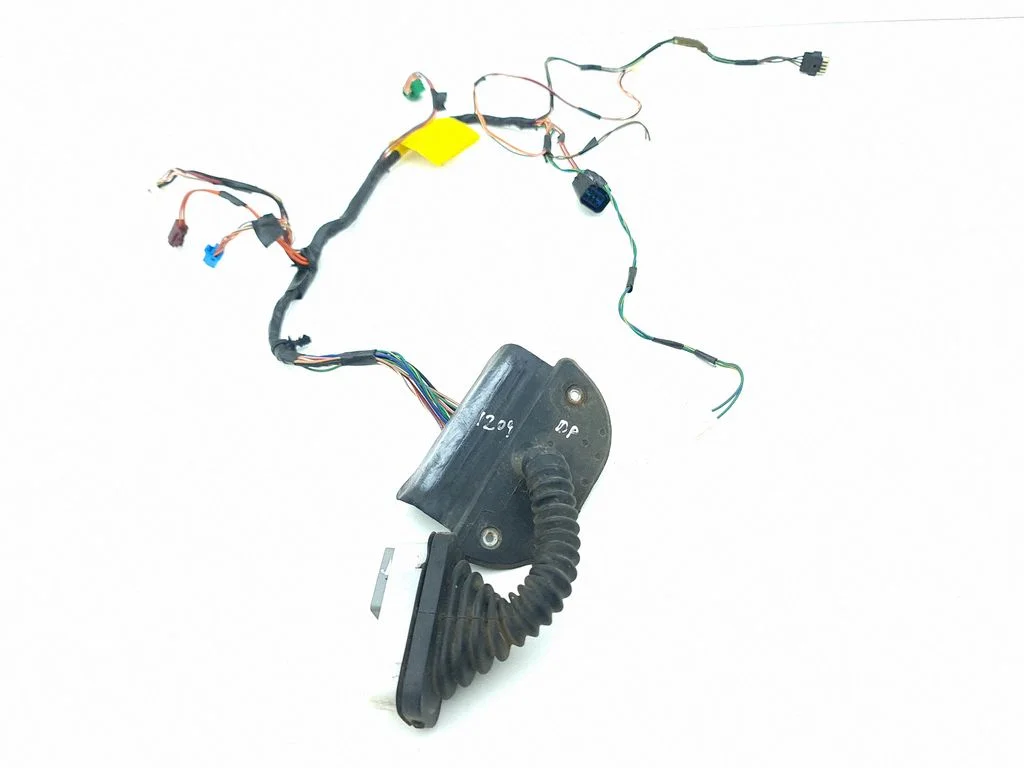 Esiukse juhtmestik – Chrysler Grand Voyager V (2007-2015)