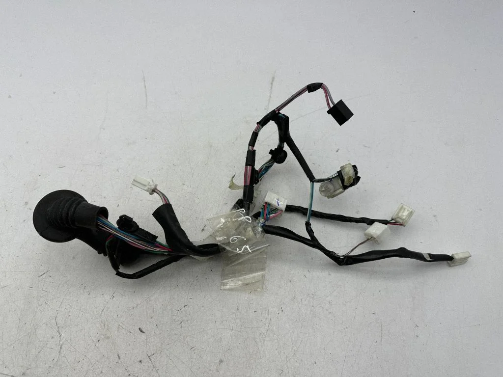 Front door wiring loom 821510DB90D