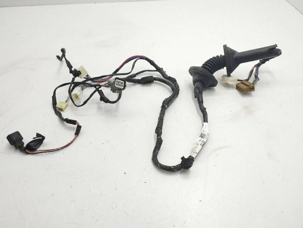 Front door wiring loom 8512A378