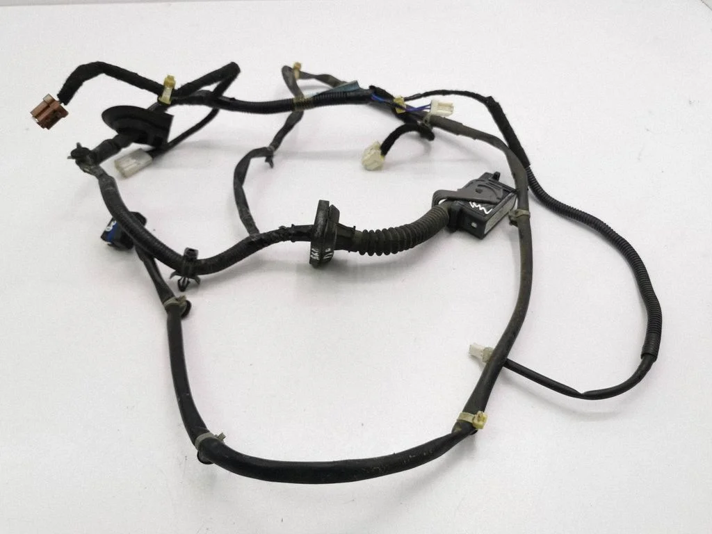 Esiukse juhtmestik 6103000022D1