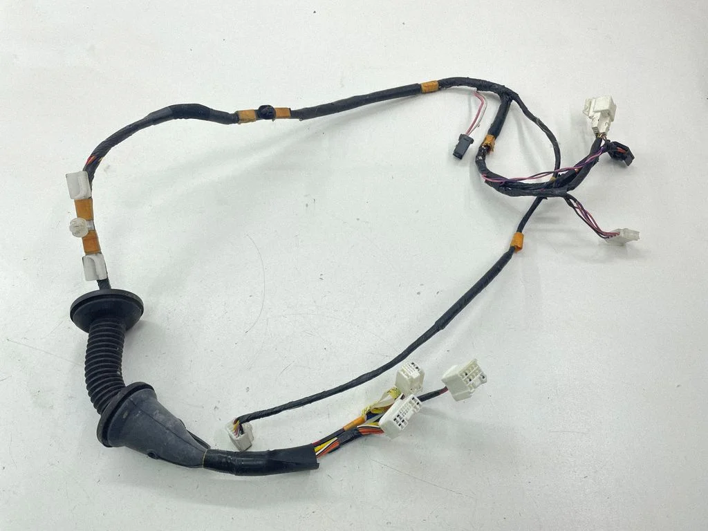 Esiukse juhtmestik – Toyota RAV 4 (XA30) (2006-2016)