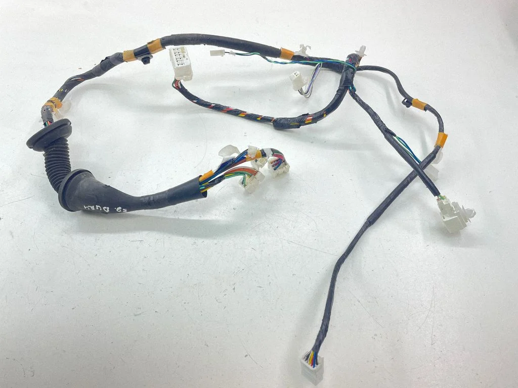 Esiukse juhtmestik – Toyota RAV 4 (XA30) (2006-2016)