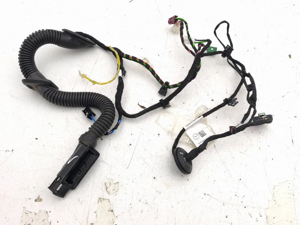 Rear door wiring loom A1775402811