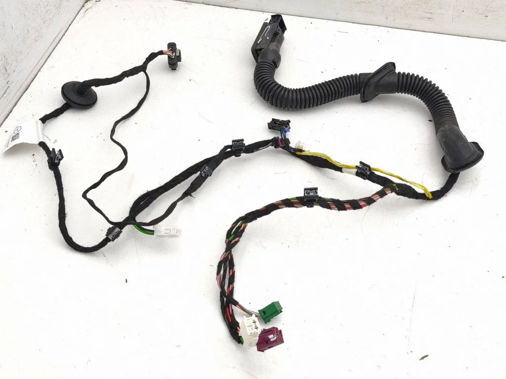 Rear door wiring loom A1775402811