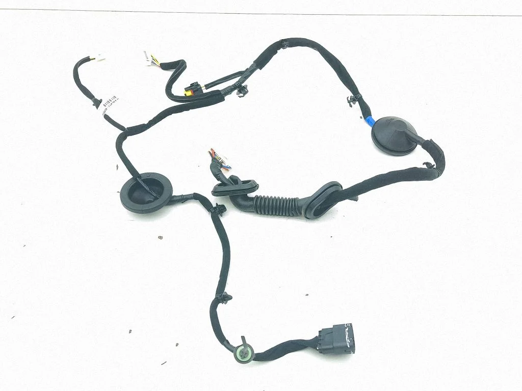 Tagaukse juhtmestik 91620G5020