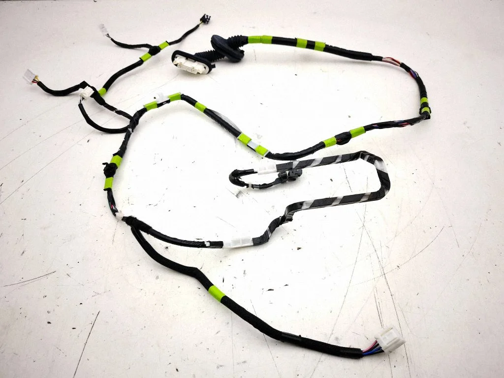 Rear door wiring loom 8215348270