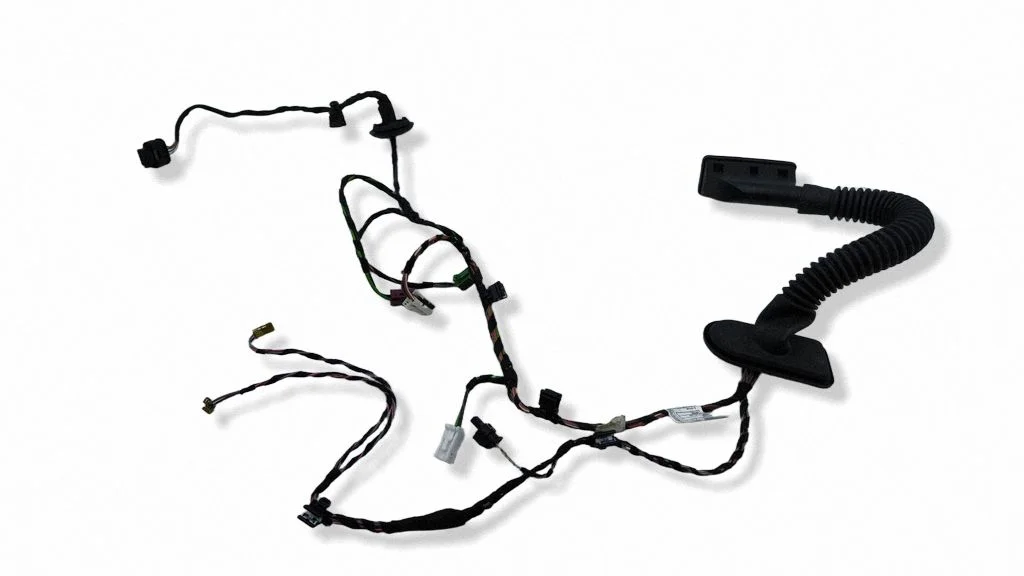 Tagaukse juhtmestik A1675401429