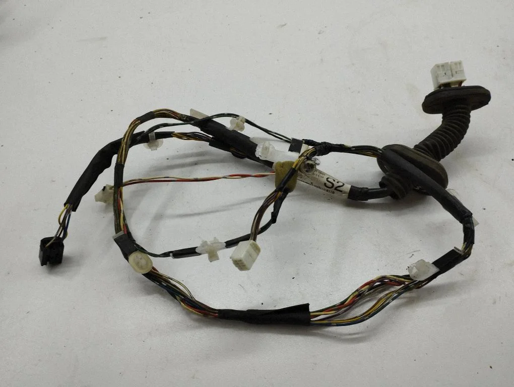 Rear door wiring loom 821530F020