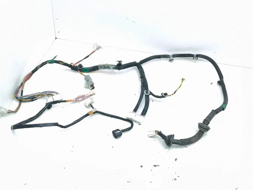 Rear door wiring loom 8215430500A
