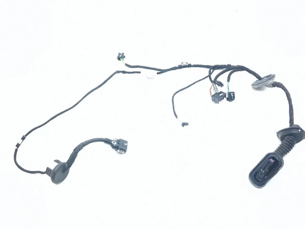 Tagaukse juhtmestik 4L0971697K