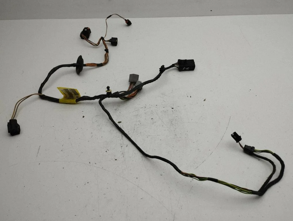 Rear door wiring loom P68064515AB