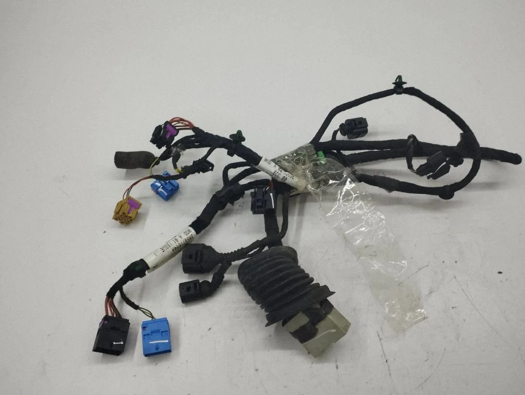 Tagaukse juhtmestik 3W5971694A