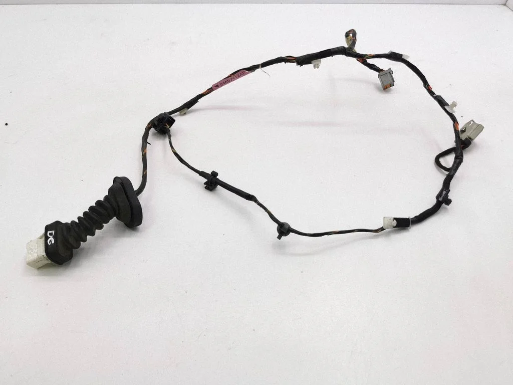 Tagaukse juhtmestik 04607112AE