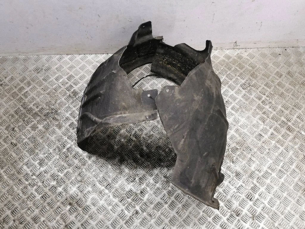 Front mudguard – right