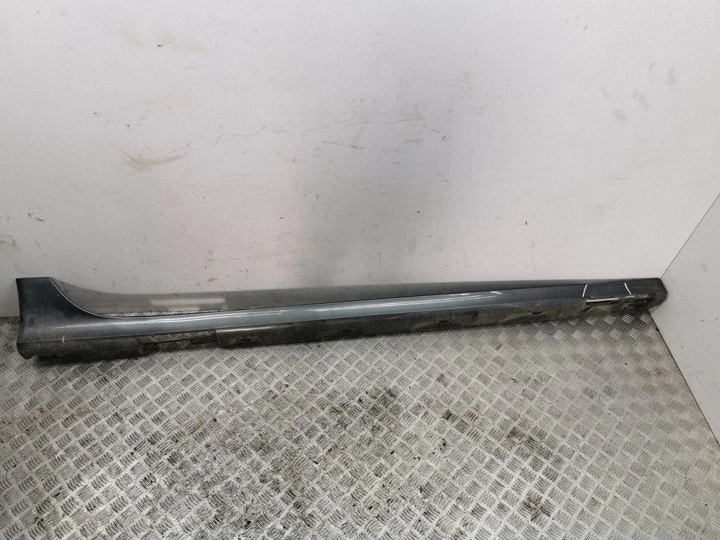 Sill 4G8853856E