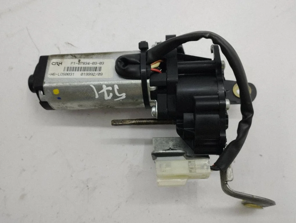Steering column adjust motor P10769101