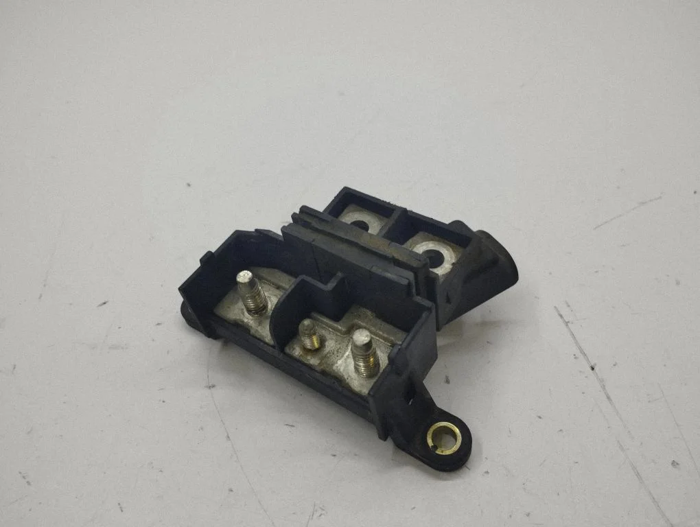 Plussjuhtmete ühendussõlm 3W0915457A