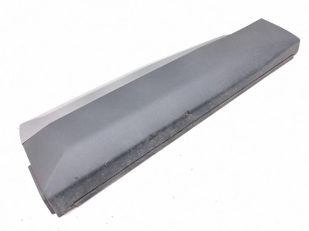 Rear door trim (molding) 9837637480
