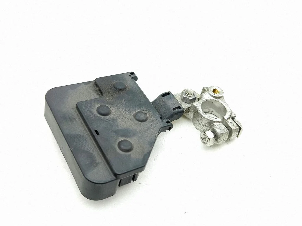 Plusa vadu savienojuma mezgls 3G0941824