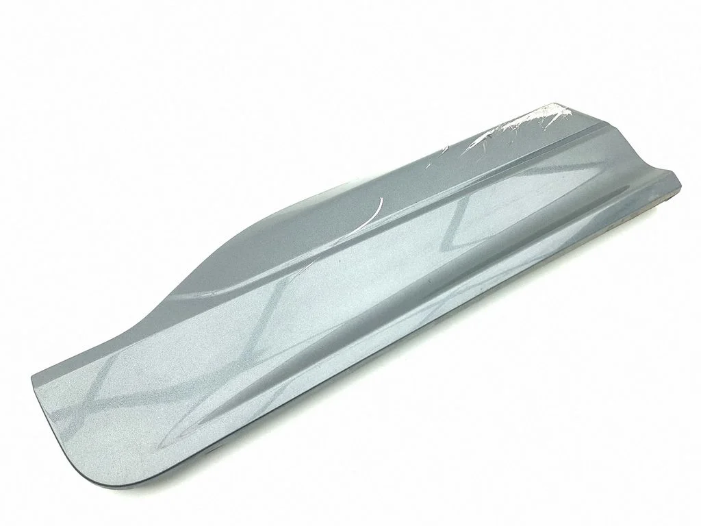 Rear door trim (molding) LV4BS25334C