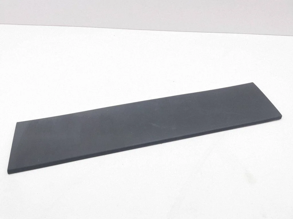 Rear door trim (molding) 1317387070