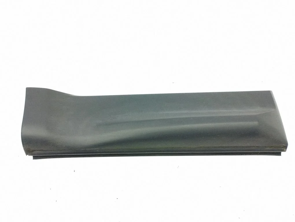 Aizmugurējo durvju apdare (molings) DGP000221