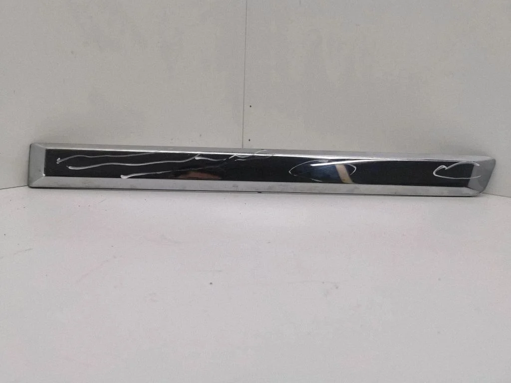 Listwa drzwi tylnych 55156847AC