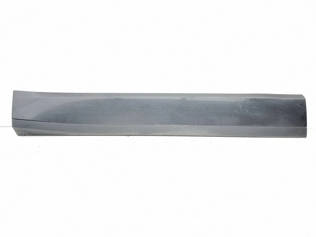 Esiukse liist (mold) J9C321065A