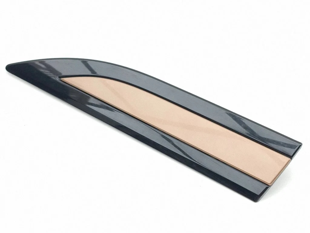 Esiukse liist (mold) K8D229427AB