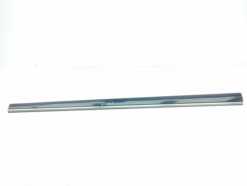 Front door trim (molding) – right