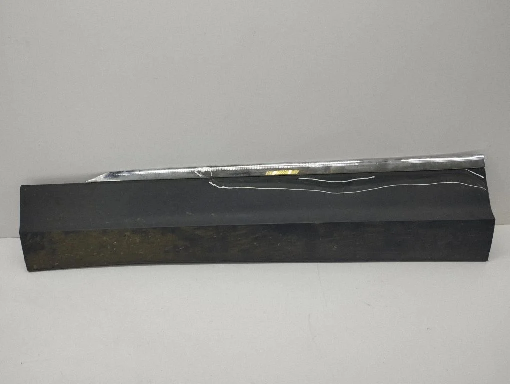 Listwa drzwi przednich 5NA854939AF