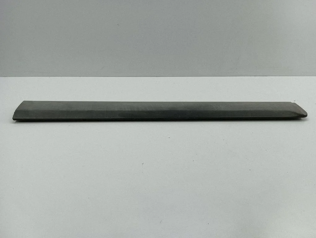 Front door trim (molding) 96660214