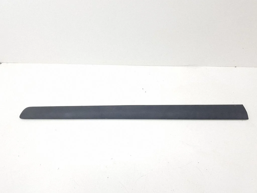 Front door trim (molding) 1484086077