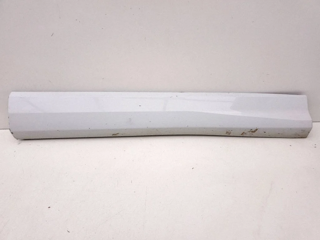 Priekšējo durvju apdare (molings) 83A853960Ab
