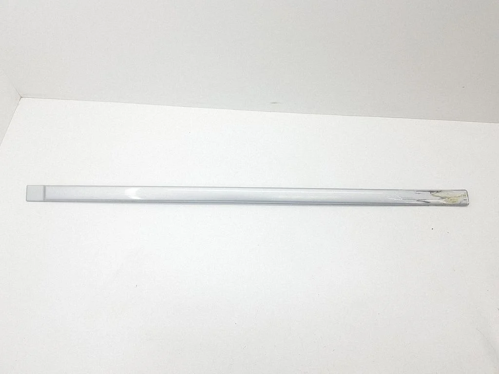 Front door trim (molding) – left