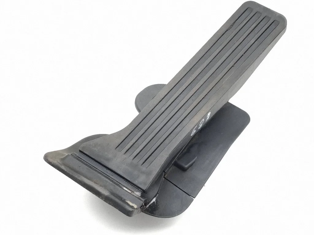 Accelerator throttle pedal – Mazda CX-5 (2012-2017)