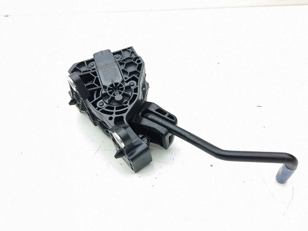Accelerator throttle pedal 7811042070