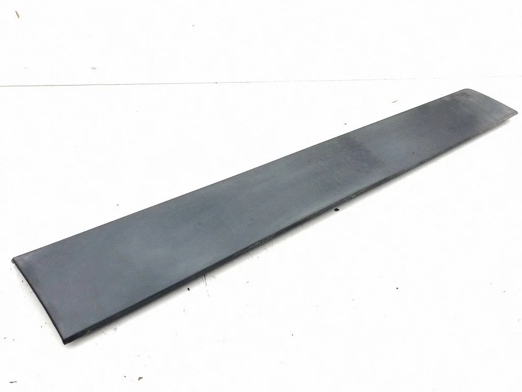 Front door trim (molding) – Opel Mokka X (2016-2019)