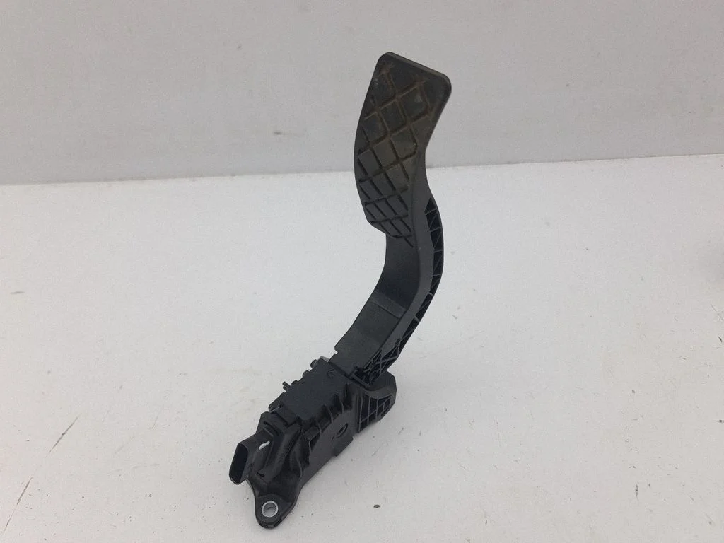 Accelerator throttle pedal – Audi A4 S4 B9 (2015-2019)