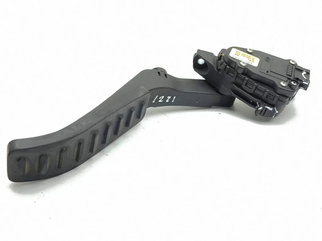 Accelerator throttle pedal – Porsche Cayenne (92A) (2010-2017)