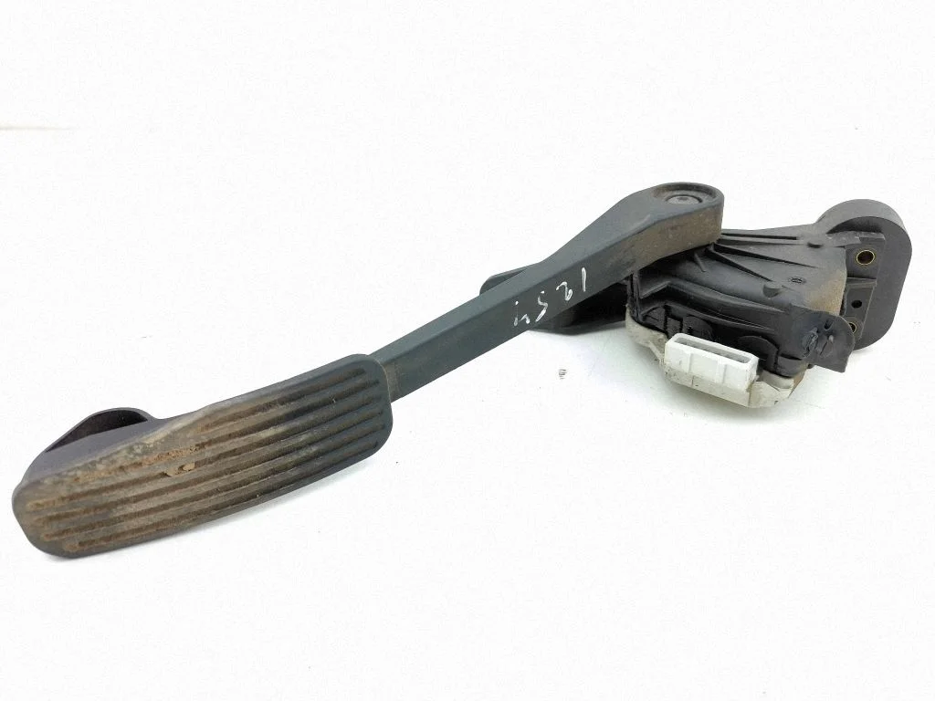 Accelerator throttle pedal 6PV00853704