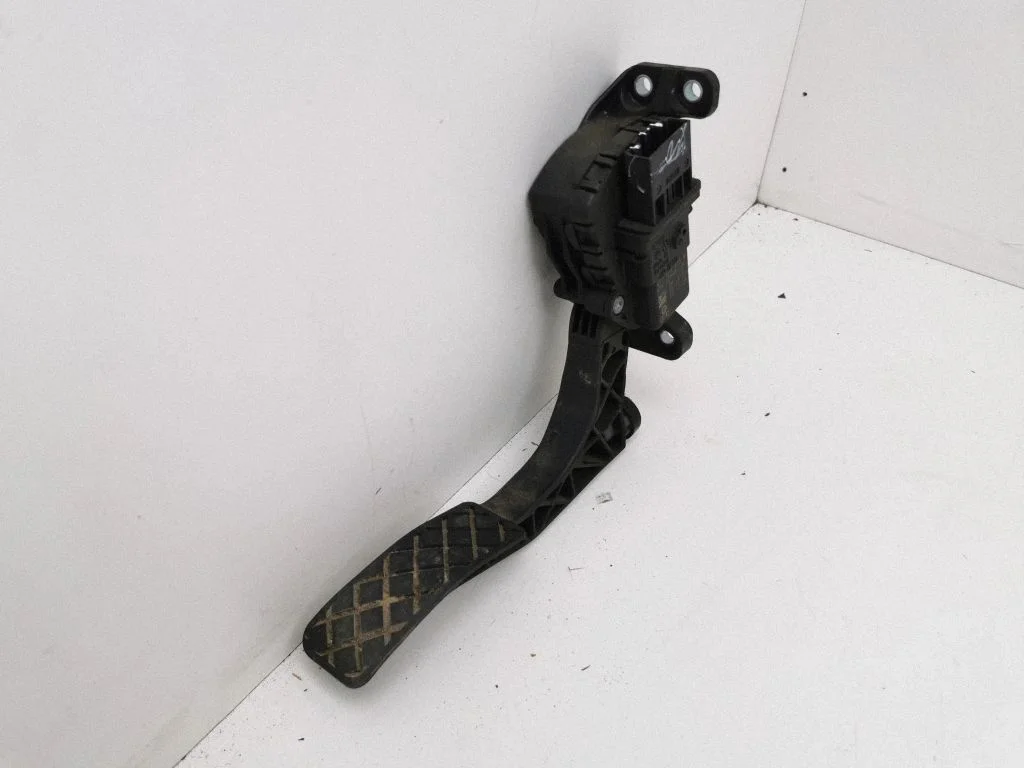 Accelerator throttle pedal – Audi A6 Allroad C6 (2006-2011)
