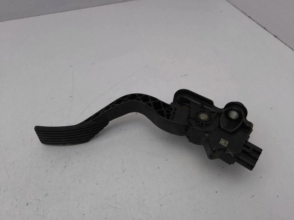 Accelerator throttle pedal 08148C1AX0354