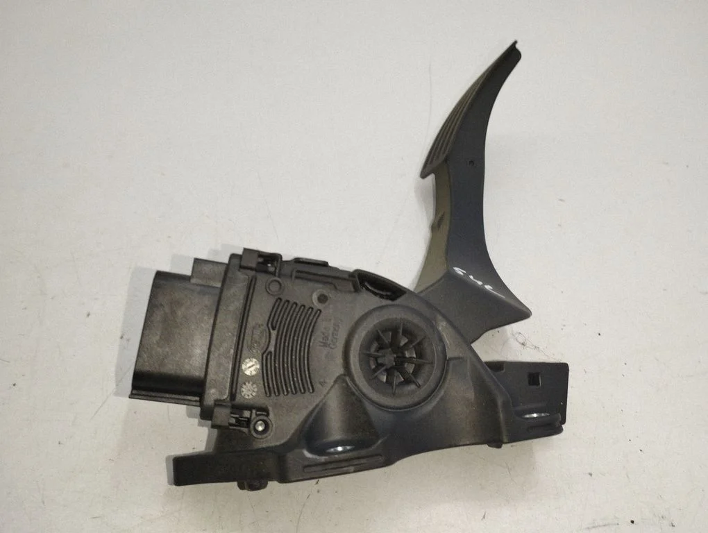 Accelerator throttle pedal – Volvo S60 (2011-2013)